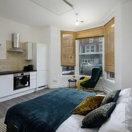 Seaside Suite 1 - Beautiful Long Stay Studio On Lord Street Blackpool Exterior photo