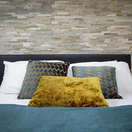 Seaside Suite 1 - Beautiful Long Stay Studio On Lord Street Blackpool Exterior photo