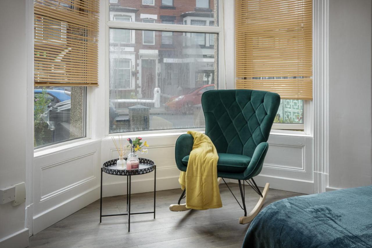 Seaside 1 - Beautiful Long On Lord Street