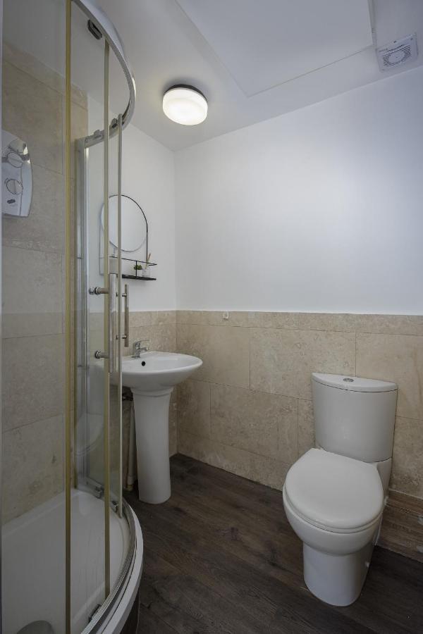 Seaside 1 - Beautiful Long On Lord Street Apartment *
