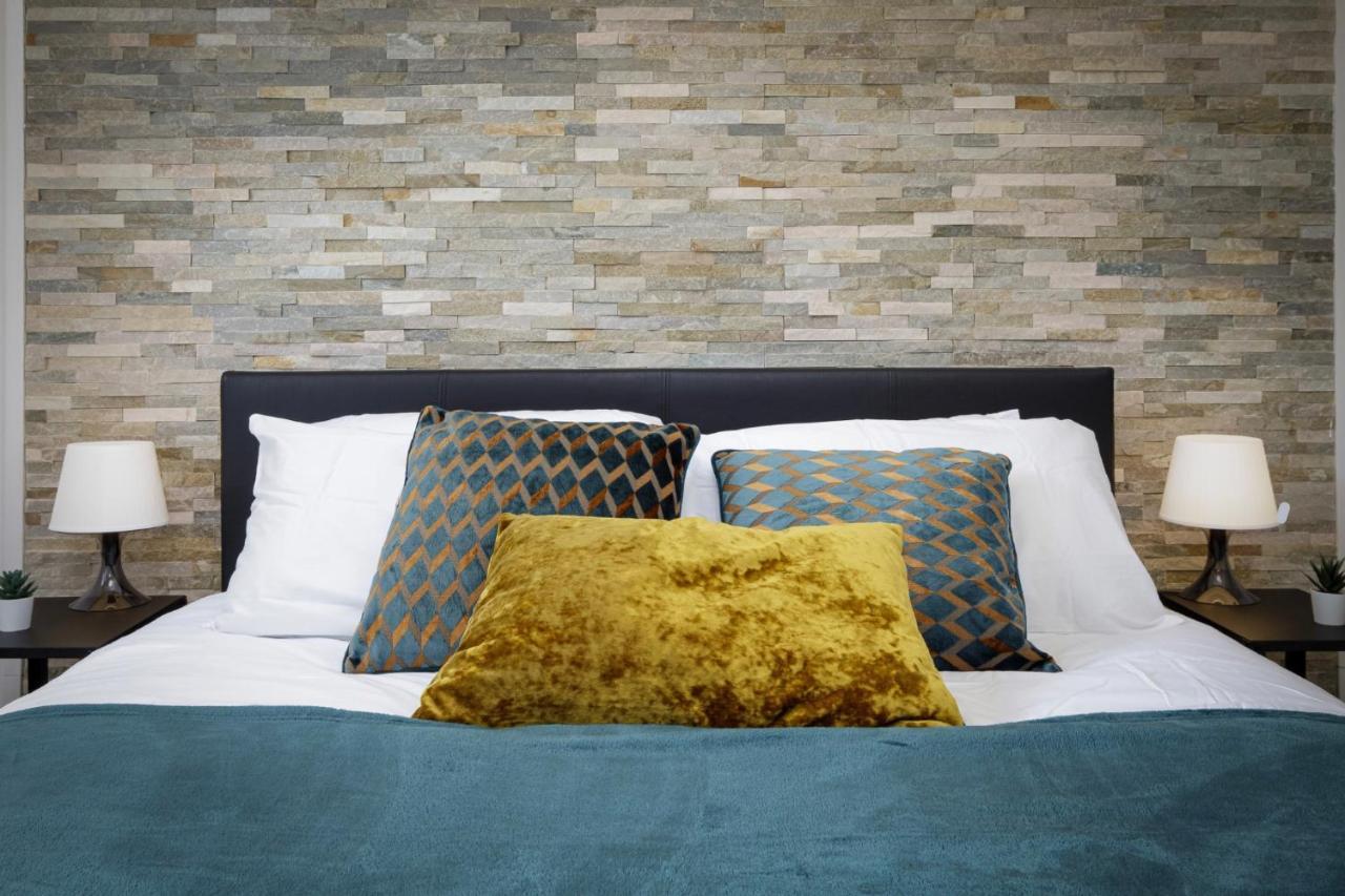 Seaside 1 - Beautiful Long On Lord Street Apartment Blackpool